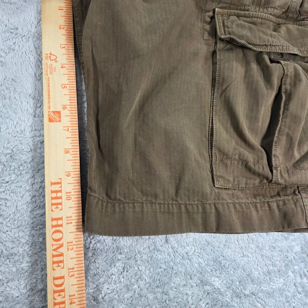 Banana Republic Garment Dye Relaxed Fit Cargo Shorts Brown 32 Mens Utility